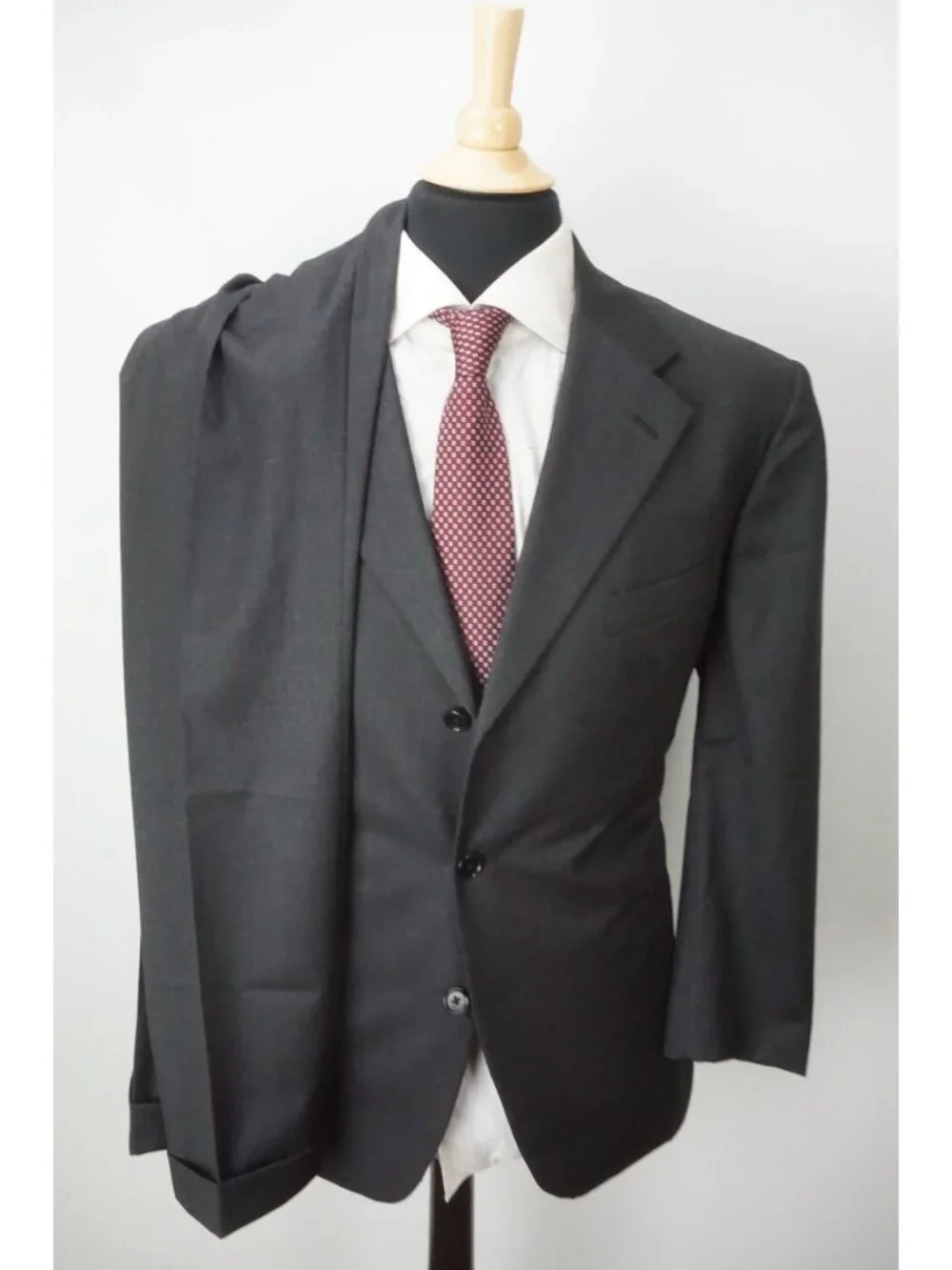 Burberry London Woven Dark Gray Wool 2 Pc Suit Jacket Pants Sz 44S BRAND NEW